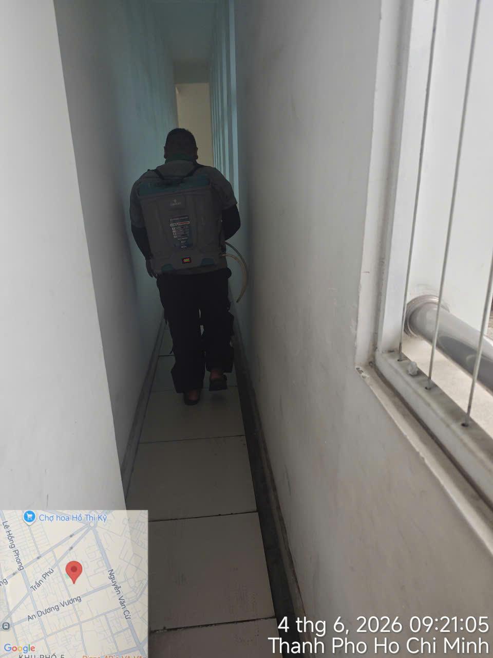 Xử lý hành lang và chân tường tầng điều trị tại bệnh viện và phòng khám