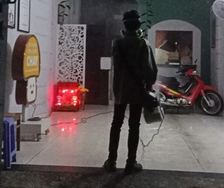 Muỗi vằn đốt vào giờ nào trong ngày?